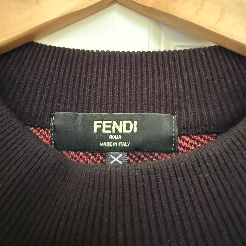 Fendi Logo Sweater - Picture 2 of 5